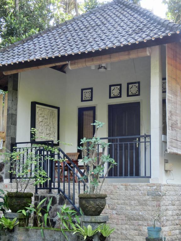 Latugu Homestay Ubud الغرفة الصورة